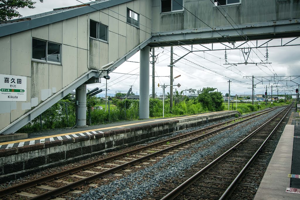 喜久田駅上りホーム風景　JR磐越西線　福島県郡山市 by nyanta2030