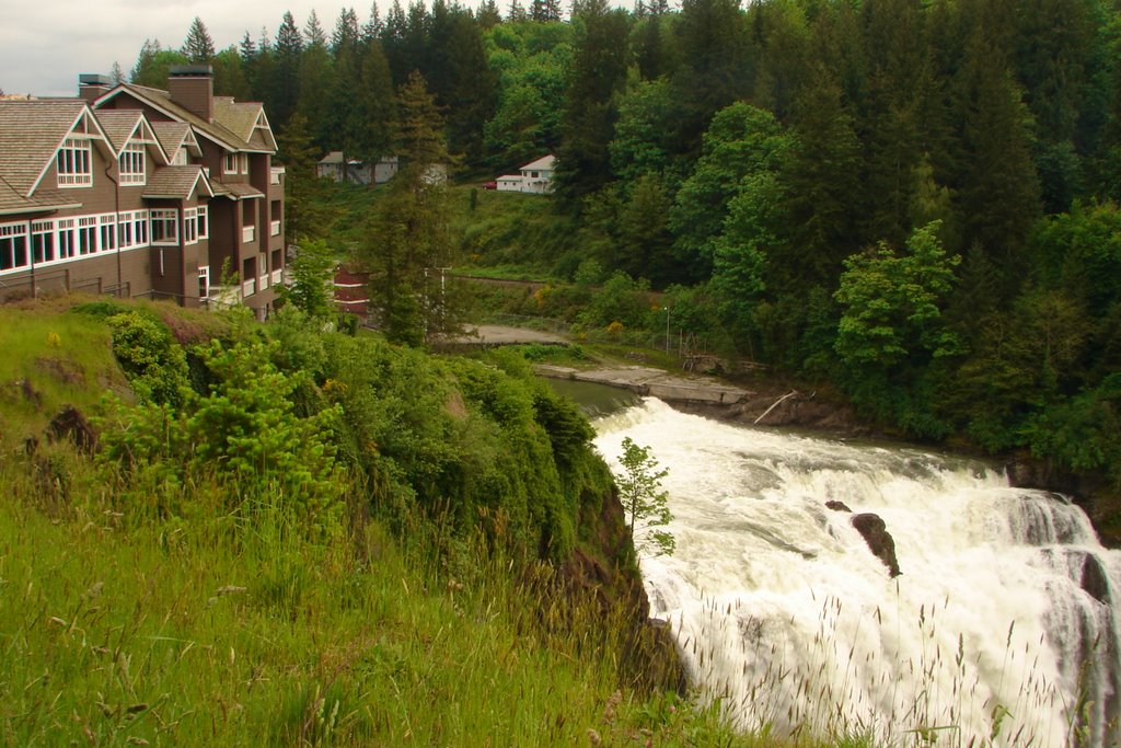 Salish Lodge, Snoqualmie Falls, Washington by Cristian.Istrate