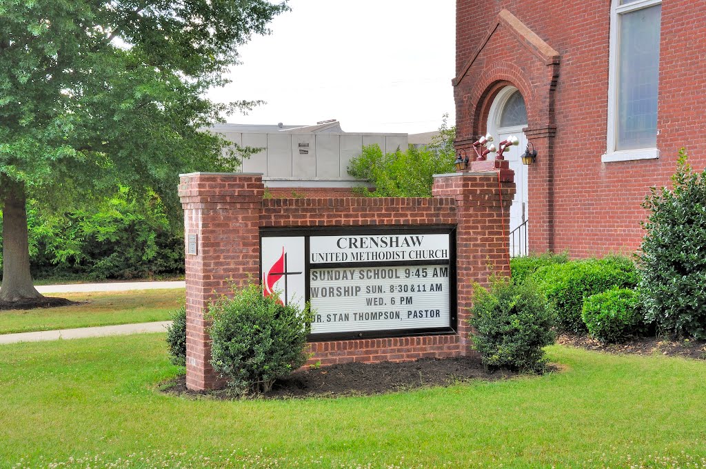 VIRGINIA: NOTTOWAY COUNTY: BLACKSTONE: Crenshaw United Methodist Church (1903), 200 Church Street road sign by Douglas W. Reynolds, Jr.