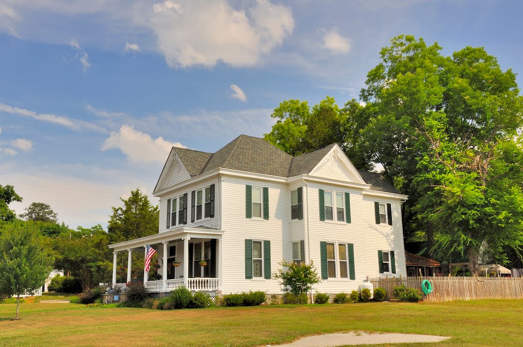 VIRGINIA: NOTTOWAY COUNTY: BLACKSTONE: private residence by Douglas W. Reynolds, Jr.