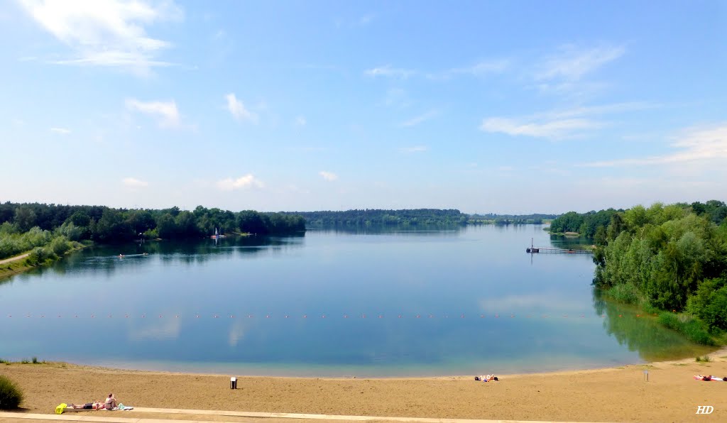 Neuenkirchen - Der Offlumer See, ein durch Kies- und Sandabbau entstandener See by Heribert Duling