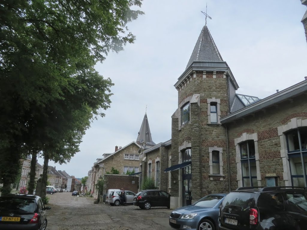 BE - Limbourg - Place Saint George by Danny Danckaert