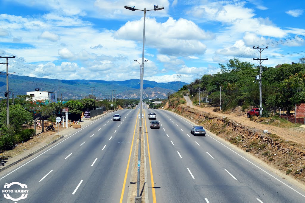 Autopista Villa Del Rosario Hacia San Antonio by Foto Harry Cúcuta