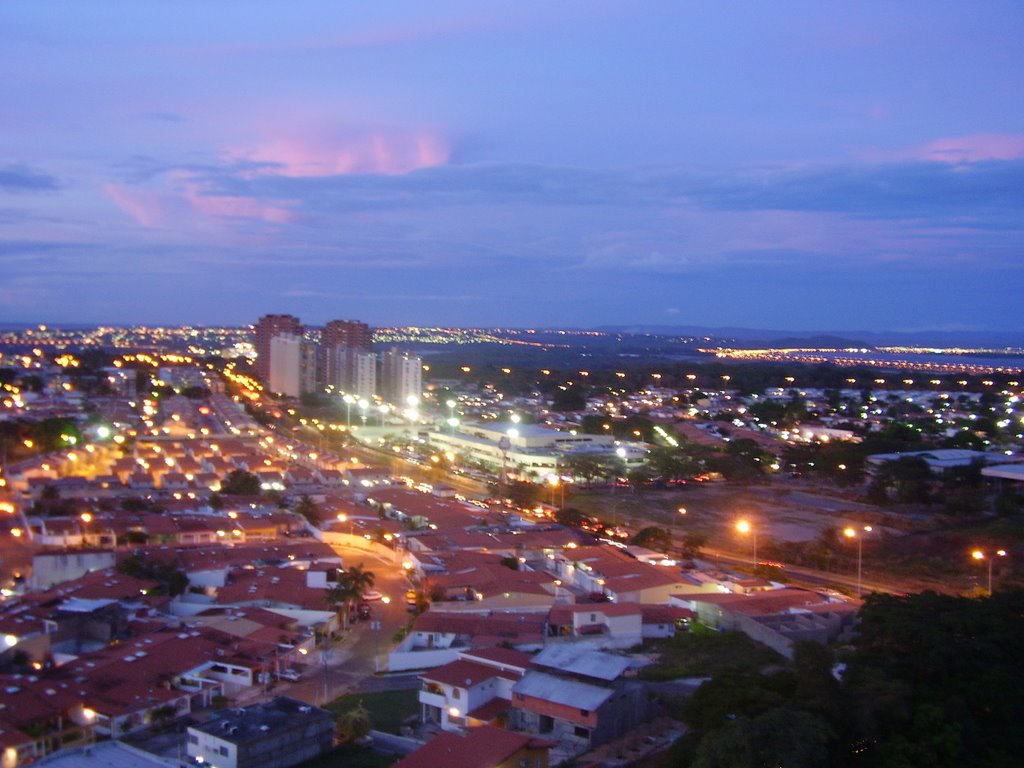 Torres Leofling desde Res. Karuai by Luitox