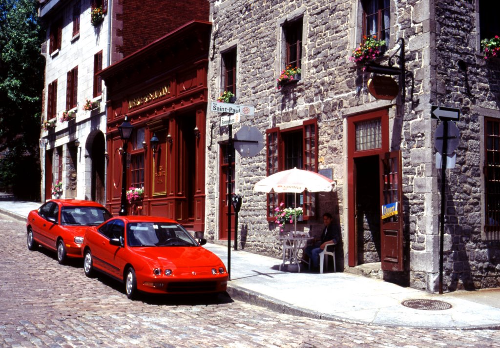 Au coin Saint-Paul Est & Bonsecours by Jean-Pierre Girard