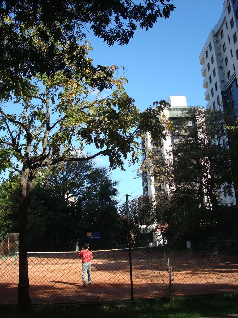 Jose Montaury Tennis Park by Emiliano Homrich