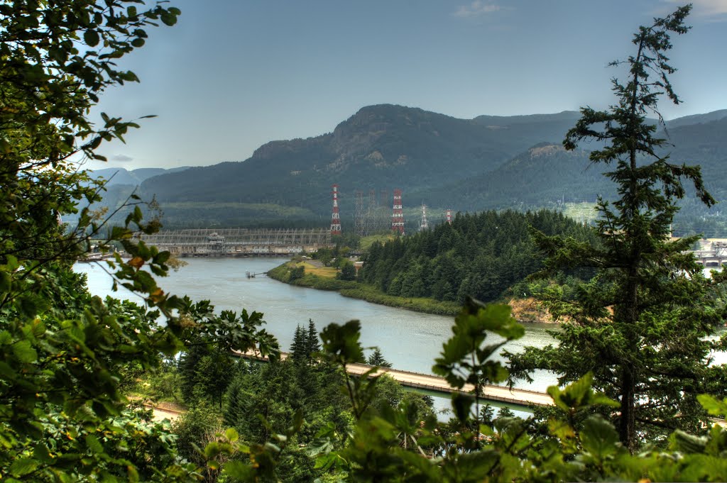 Bonneville Dam by Chris Kaynor