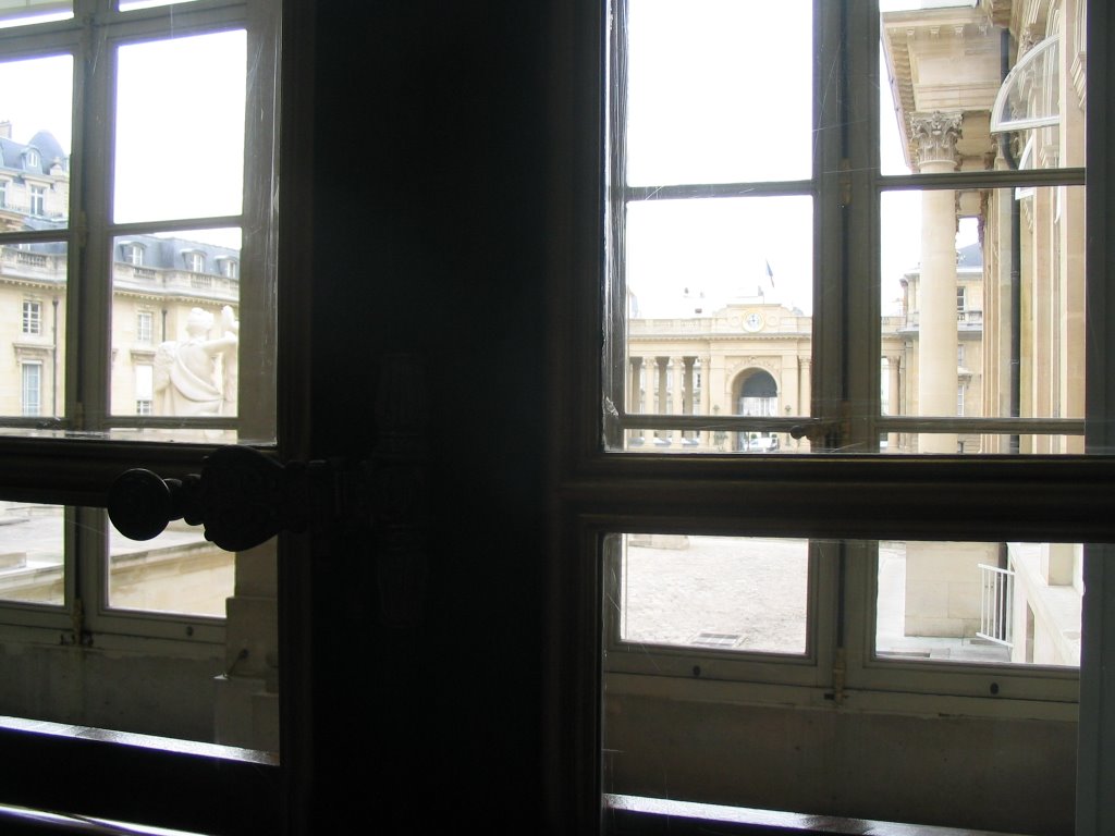 A l'Assemblée nationale by bernard giguet