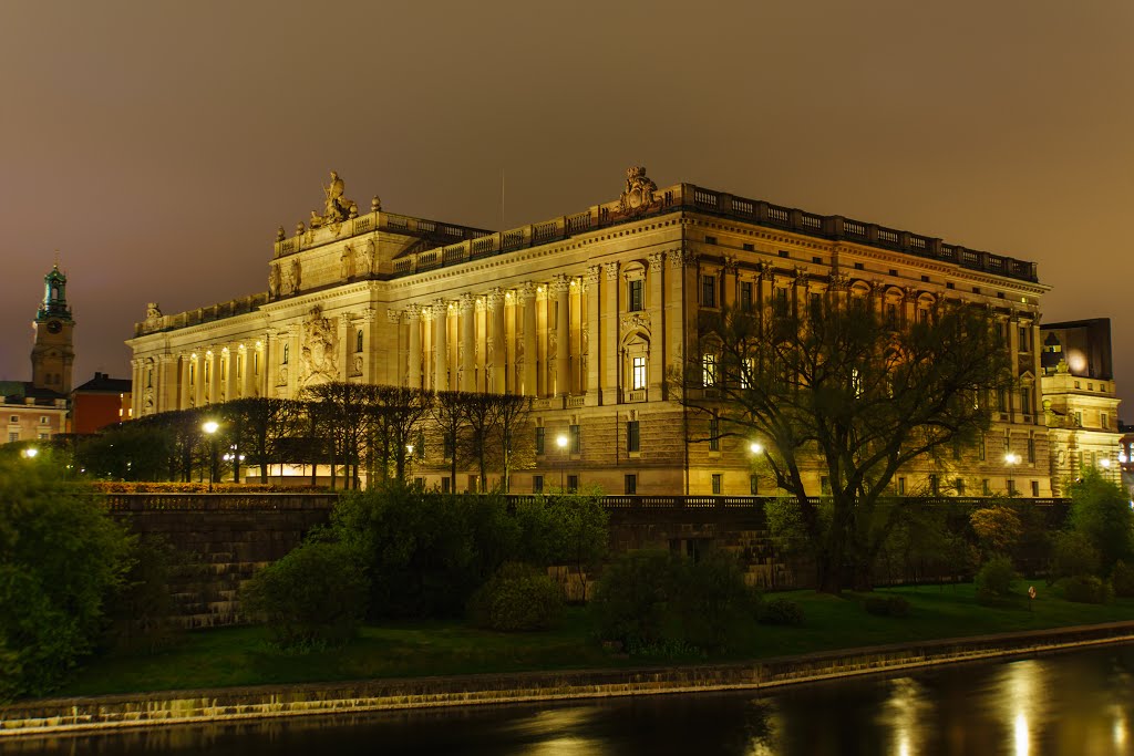 Sveriges Riksdag by Martin Podt