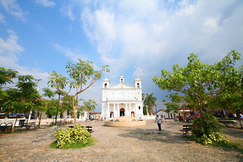 Catedral de Suchitoto by Troy