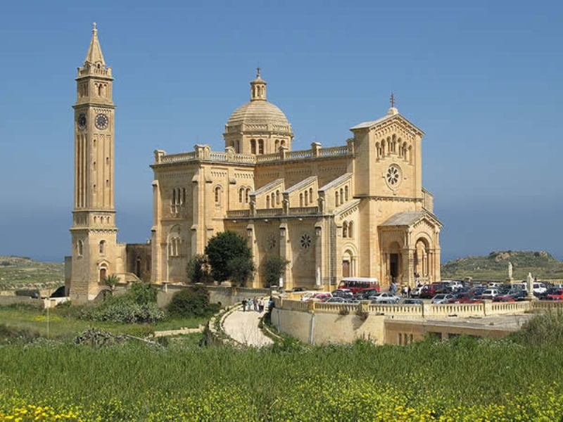 Basilique de Ta' Pinu a Ta' Ghammar - Gozo - by Annis Hamzaoui