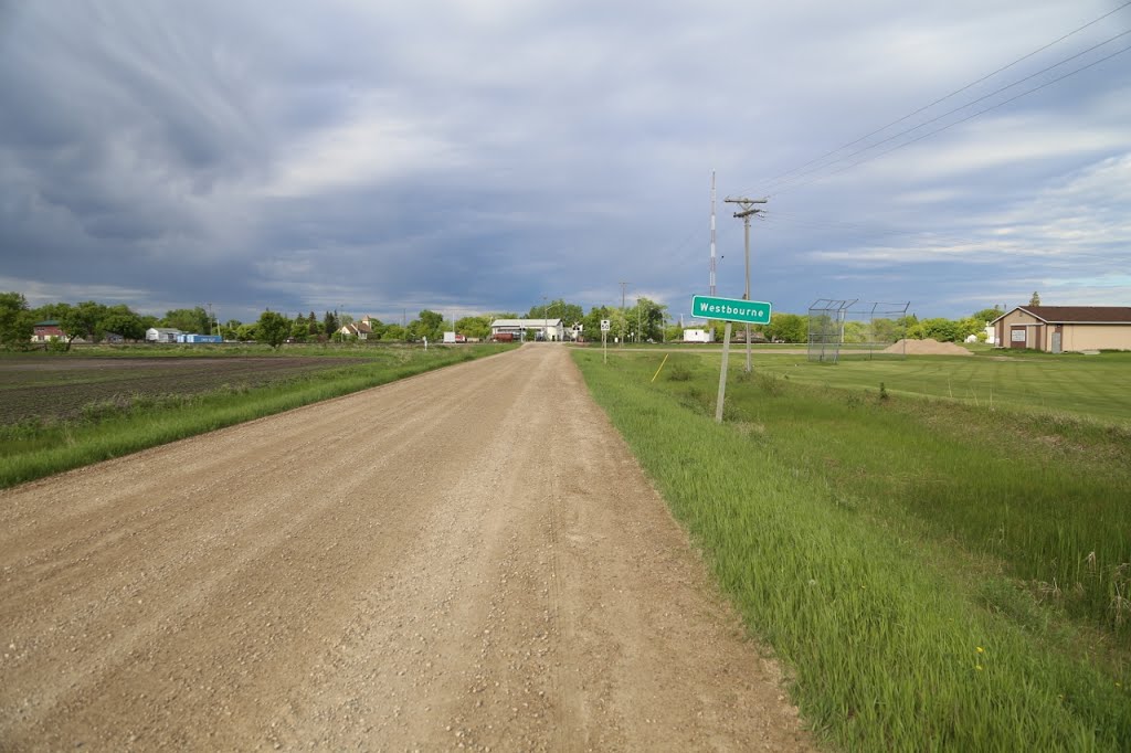 Road into Westbourne from east by Walter_Arksey