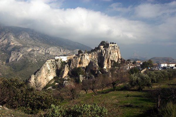 Guadalest Castle by derek-w