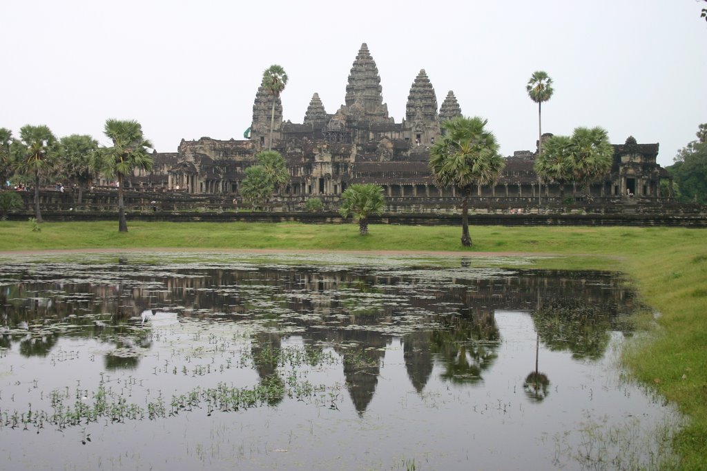 Angkor Wat by Koen Cuyten