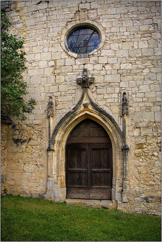 BOUZIC [24] - Porche de l'église Saint-Barthélémy classée M.H. (mai 2008) by Michel Chanaud (Sarlat)