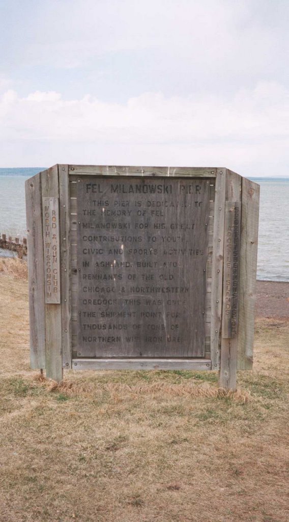 Sign at Bayview Park by MeHenry