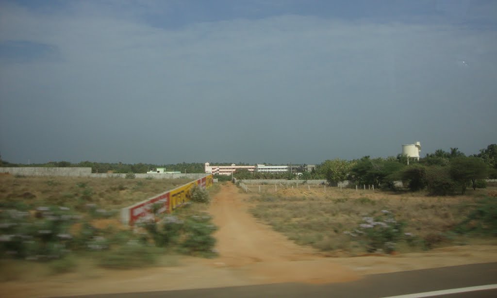 near Murugan Kundram Temple 5515 by dhanasekarangm