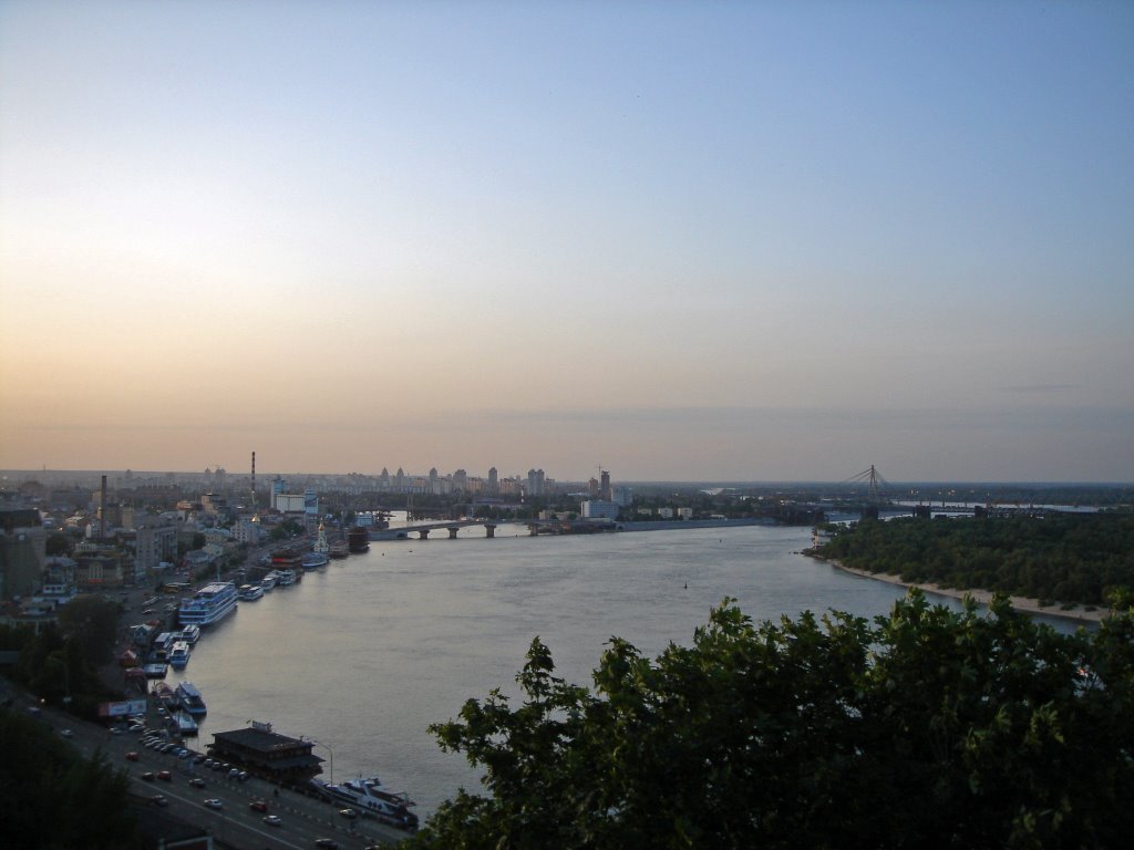 Kiev from car window, Dnepr by Ainars Brūvelis