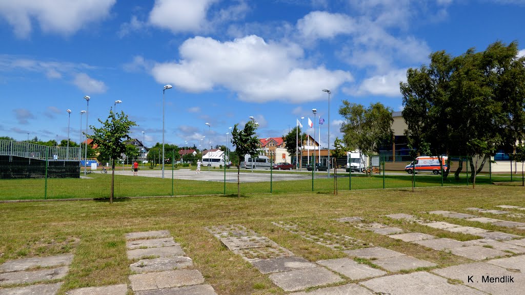 Gminny Ośrodek Sportu, Turystyki i Rekreacji w Dźwirzynie, 78-131 Dźwirzyno, Polska by Kazimierz .Mendlik