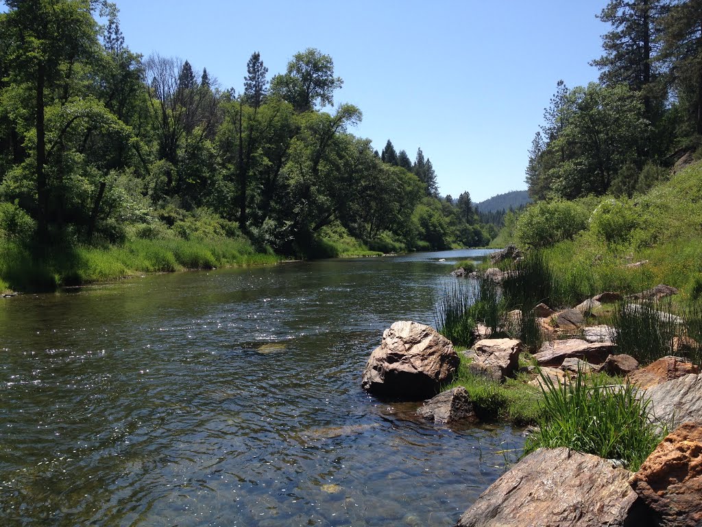 Feather River at Hot Springs by aliandjgohiking