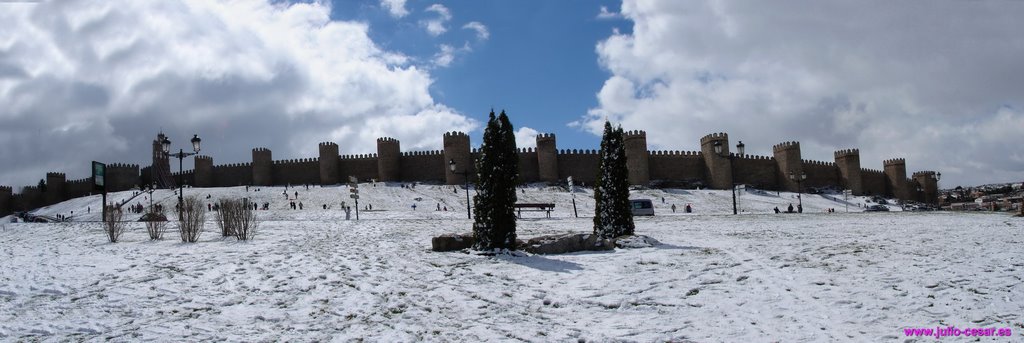 RONDA NEVADA MURALLA NORTE by Julio Cesar - Ávila