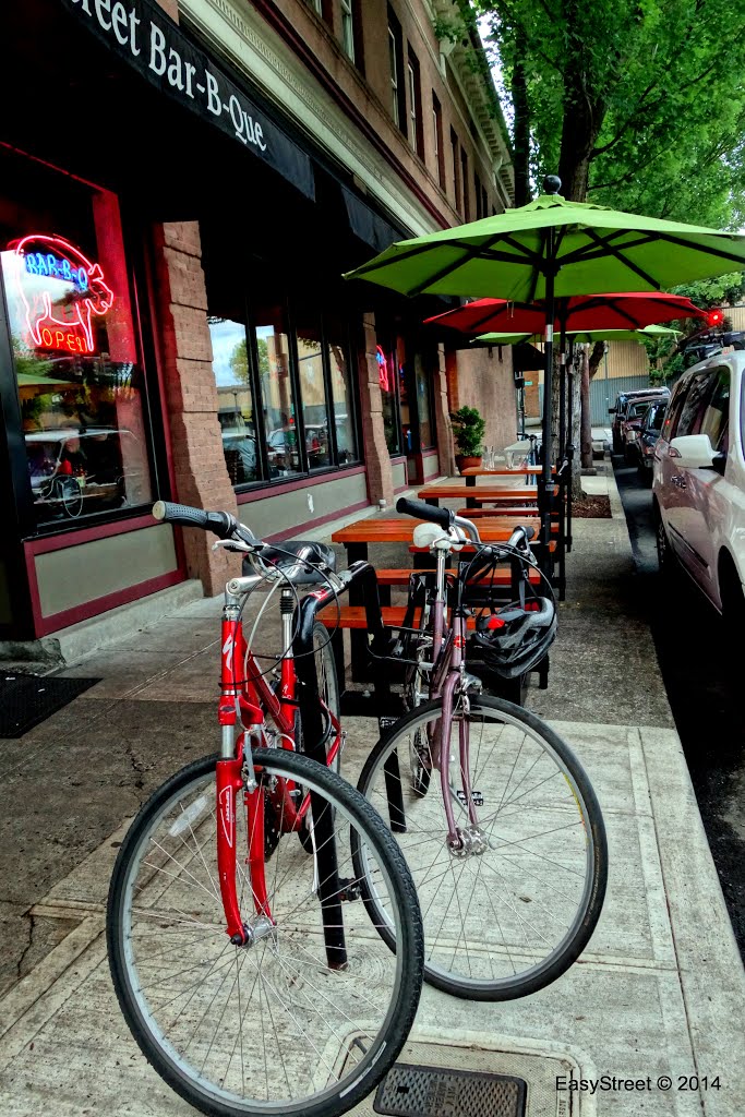 Bar-B-Q Bikes • Portland, OR by Easy Street Images ©