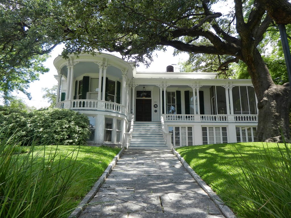 Eugene Bremond House, 404 W 7th St, Austin, TX by Midnight Rider