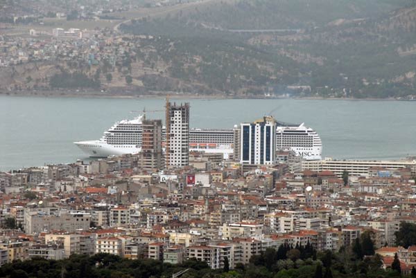 İzmir / K. Bolukbasi' 2008 by Kayıhan Bölükbaşı