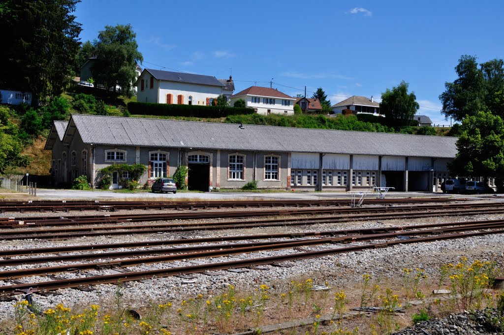 Chemins de fer du Limousin. La Gare d'Ussel. by Tireman.