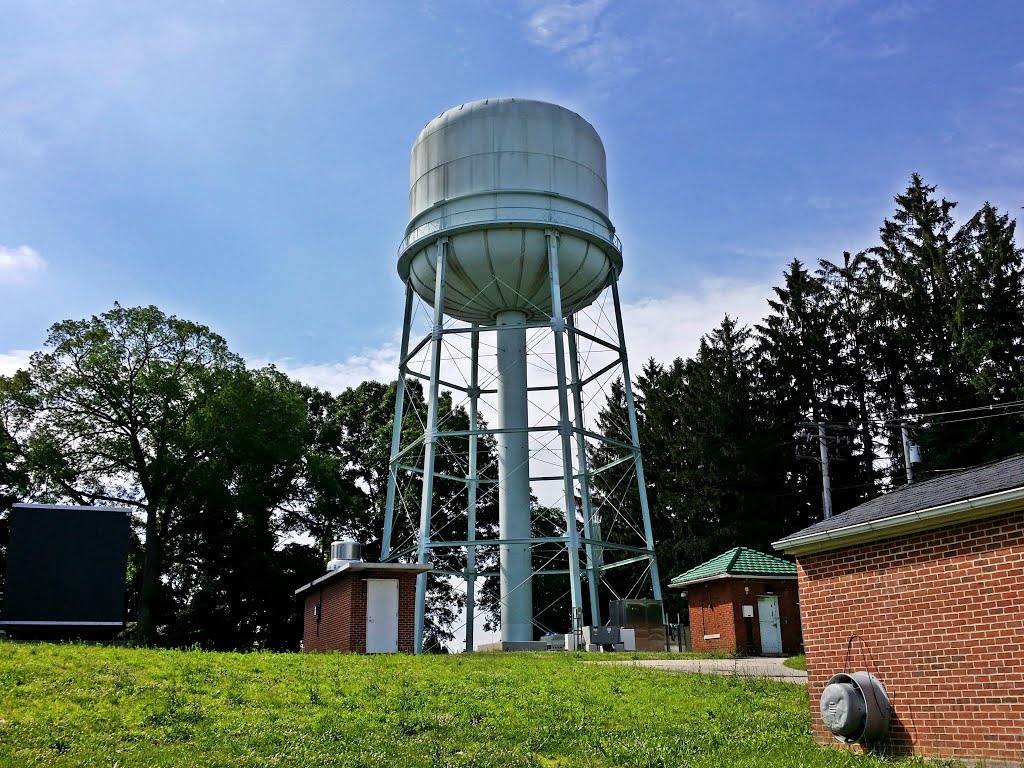 Water tower by SchuminWeb