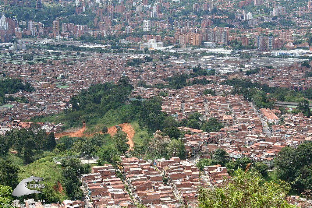 Desde El Manzanillo en Itagüí by Edwin Bermúdez Barbarán