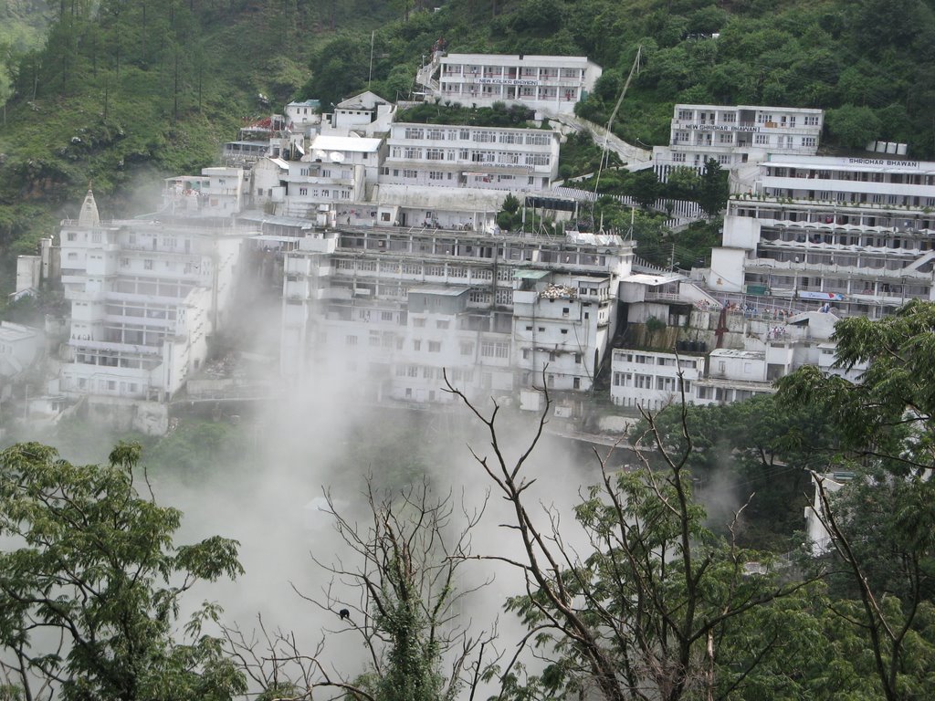 Vaishno Devi Temple by Gandharav