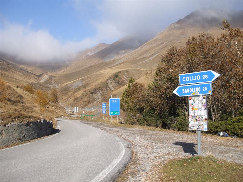 PASSO CROCE DOMINI by UMBERTO E BARBARA