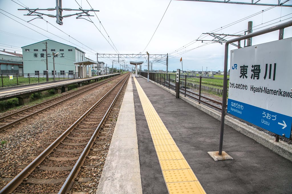 東滑川駅（ひがしなめりかわ） JR北陸本線　富山県滑川市 by nyanta2030