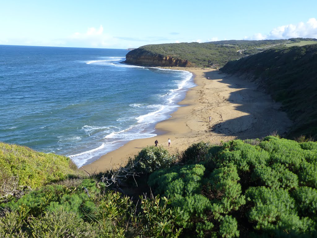 Bells Beach looking West by Peter Ermel