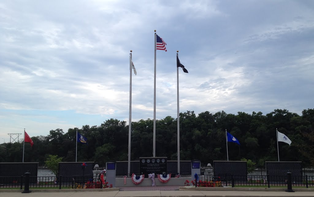 Middle East Conflicts Wall Memorial by sepratt