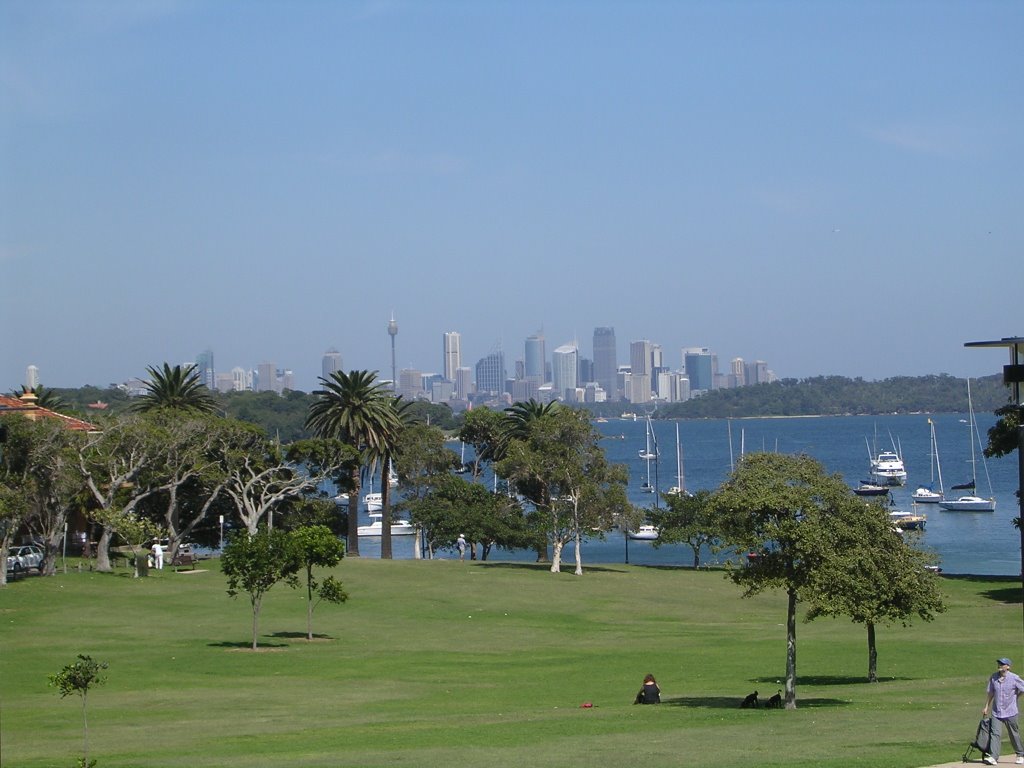 SYDNEY FROM WATSON'S BAY by hutchby