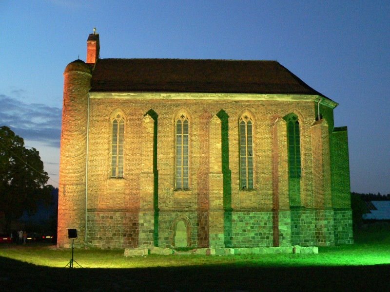 Komandoria Templariuszy nocą by Piotr_Grzegorz