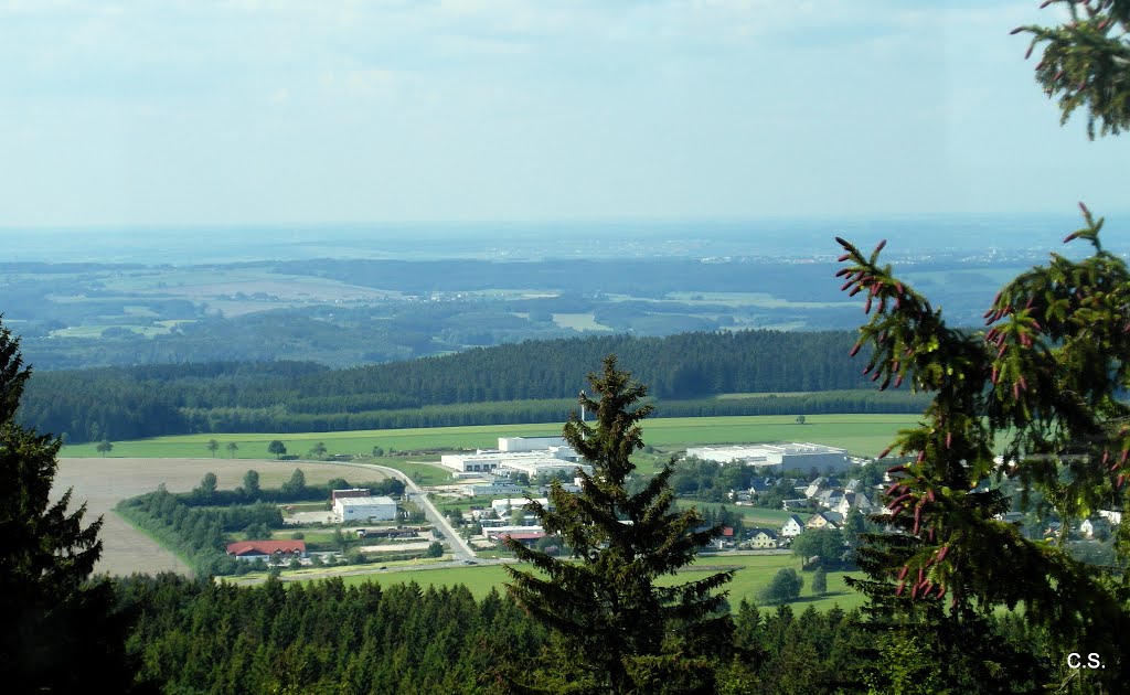 Aussicht vom Kuhberg - Turm / Stützengrün (1) by christophrudolf