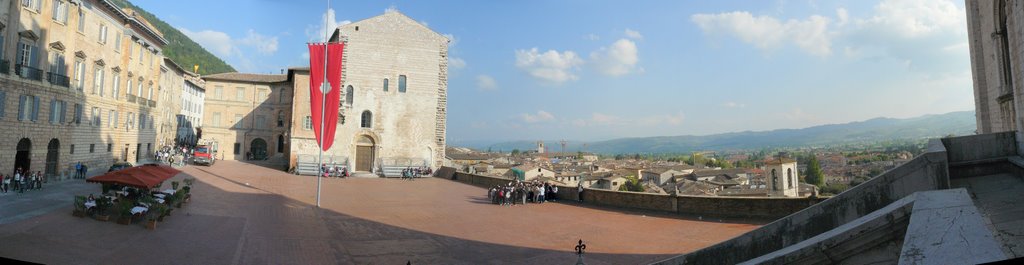 Gubbio, Italy by André Hoogmoed