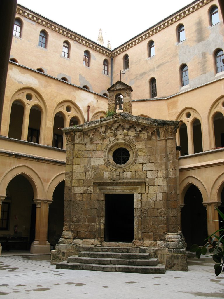 Capilla San Pablo y Santa Tecla by Jose Antonio Cordoba