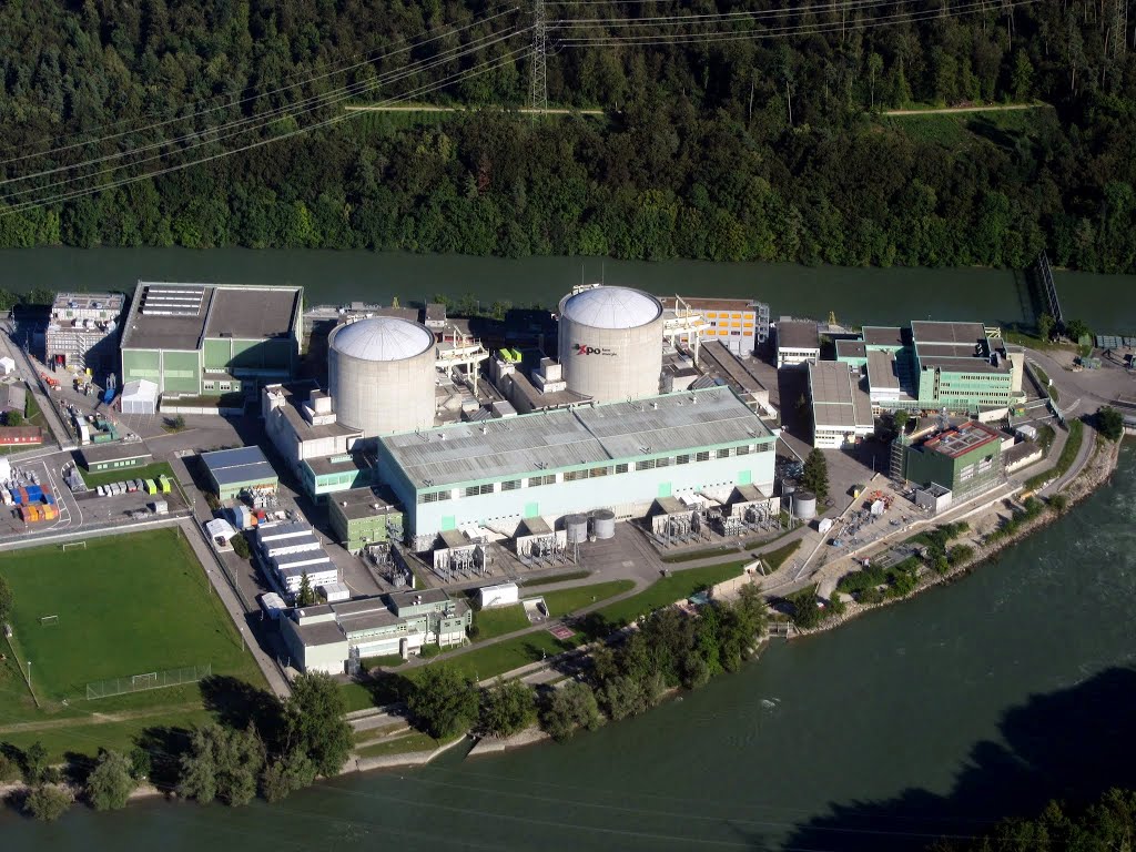 Centrale nucleare di Beznau by Claudio Pedrazzi