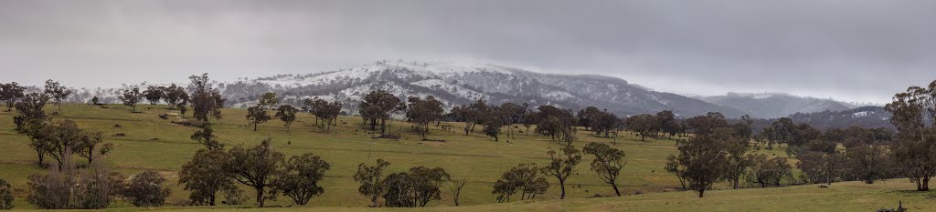 Snow capped mountains - O'Connell Valley by fifthgearphotography