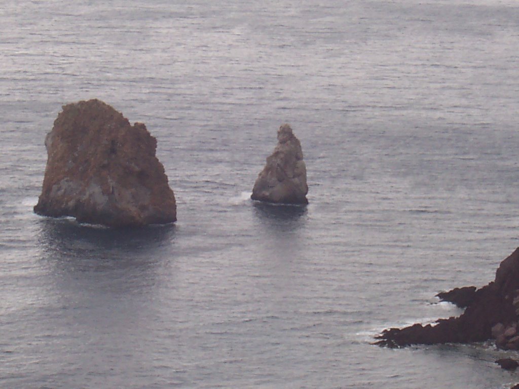 Faraglioni di Portu Banda nebida by riacioto