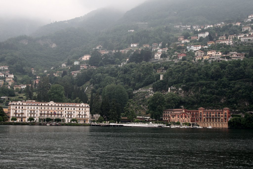 Cernobbio - Villa d'Este from lake by Baglioni Gabriele