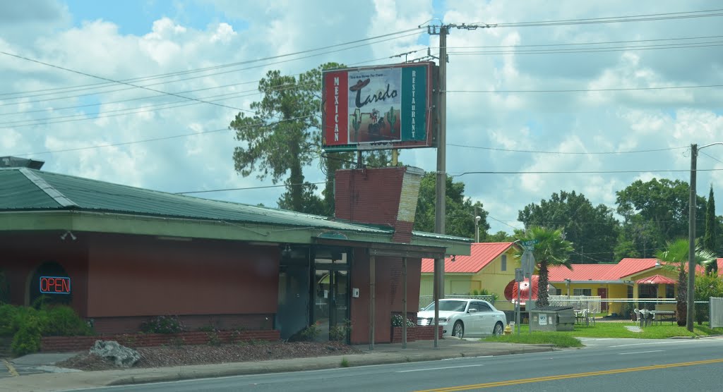 Laredo Mexican Restaurant by Buddy Rogers