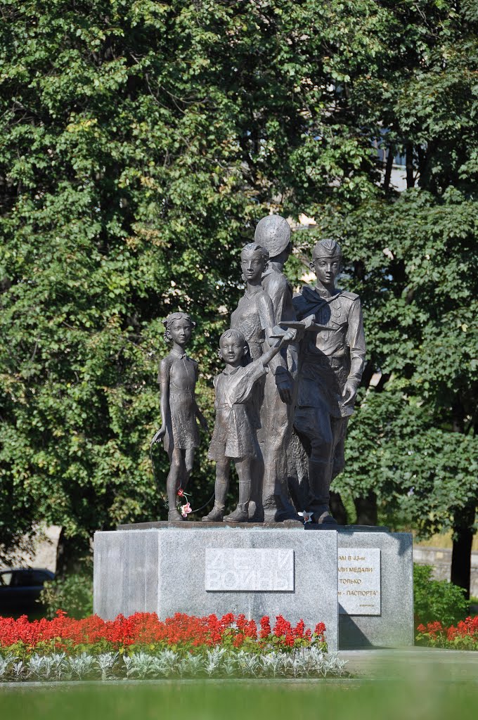 Monument "Children of the War" by IPAAT