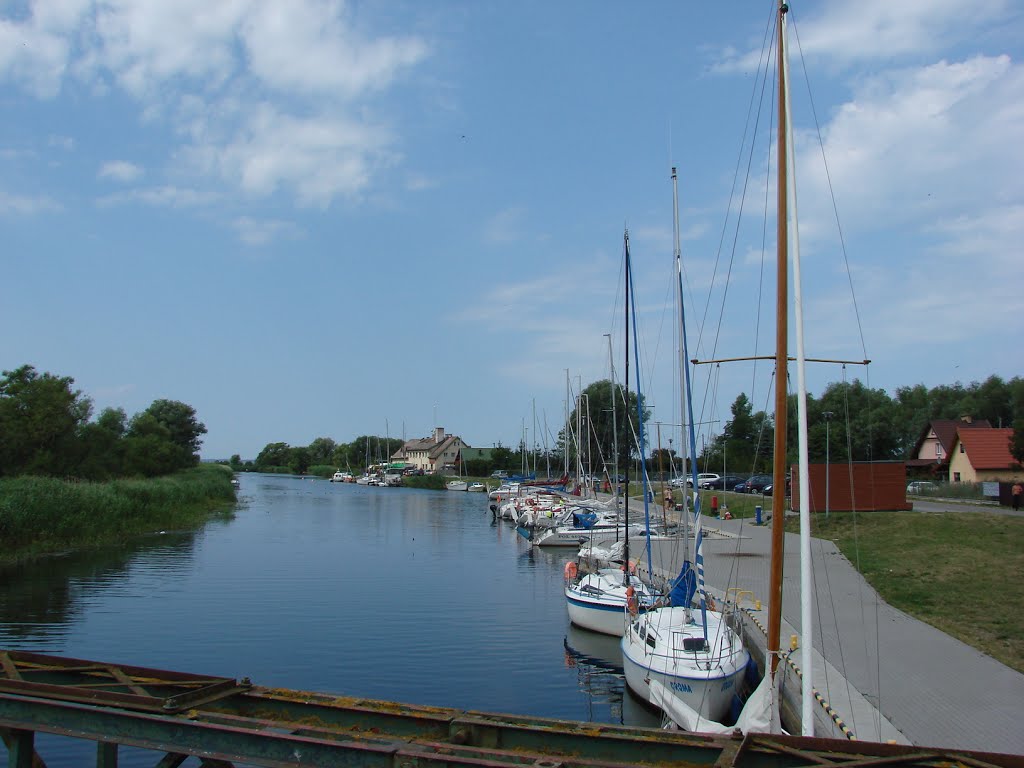 Port w starej Pasłęce by Grzegorz Pruban