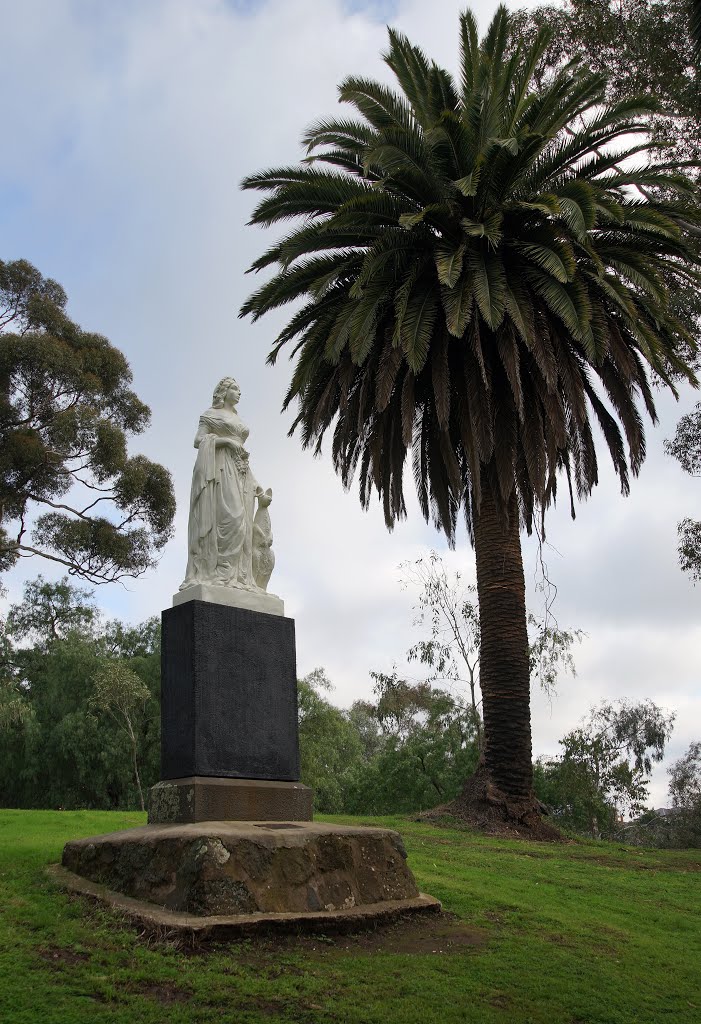 White Lady statue (2014). Originally installed in 1909, the White Lady was an icon of the Riverview Tea Gardens. Following her disappearance in the 1980s, this replica was produced from photographs taken around the turn of the 20th century. by Muzza from McCrae