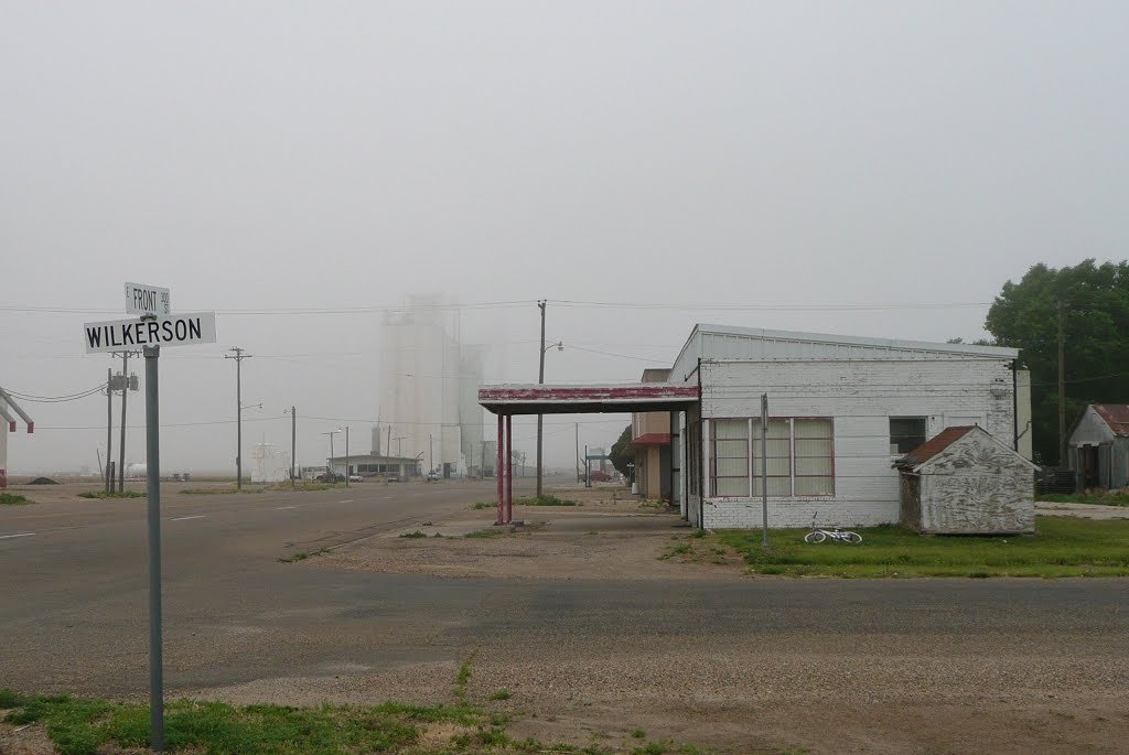 2008_06-14_Groom Texas_P1020150_Route 66 by lightbenders